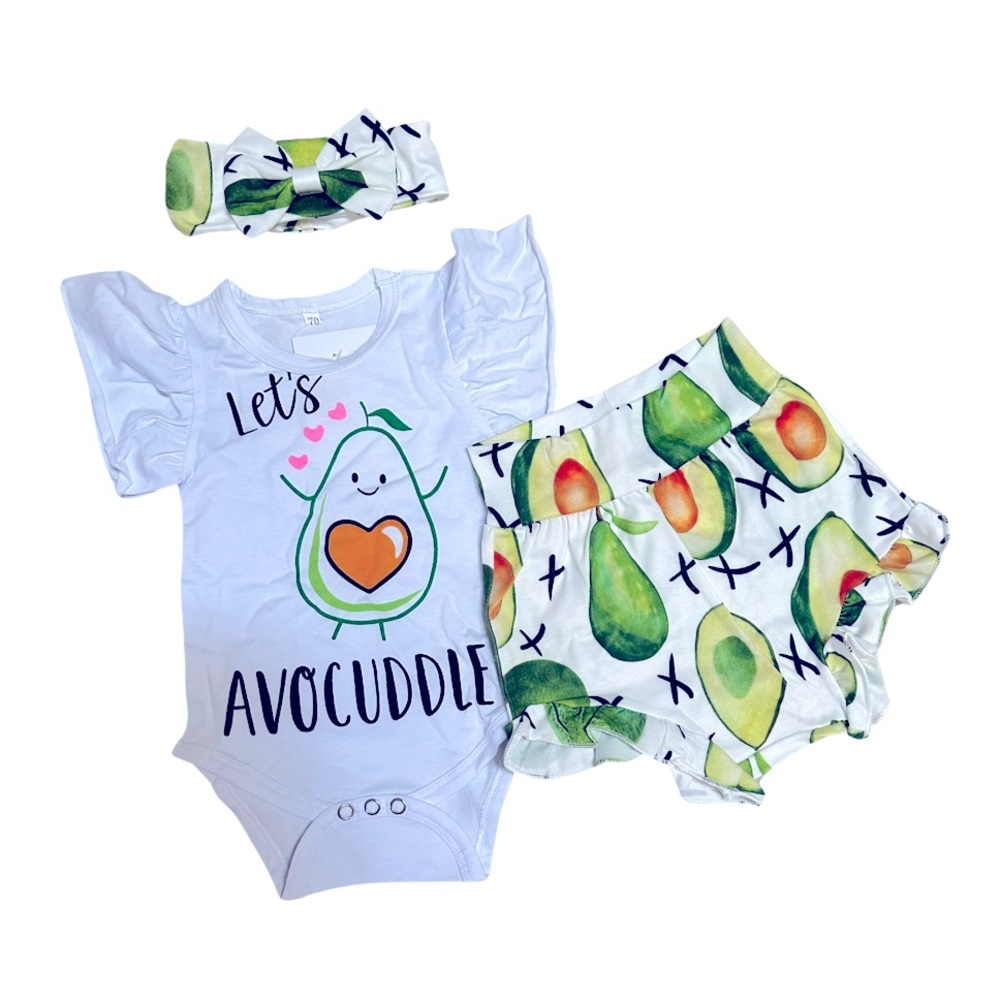 Avocuddle 3 pc set size 3-6 months. NWT